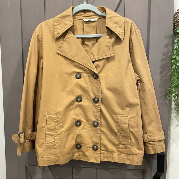 Classic Double-Breasted Tan Mini Trench Coat - Picture 3 of 10